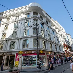 Palde & 4* İstanbul